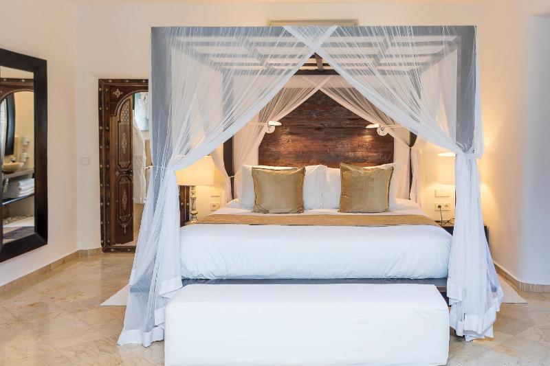 Superior Suite image 3