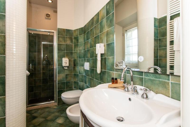 Superior Suite image 3