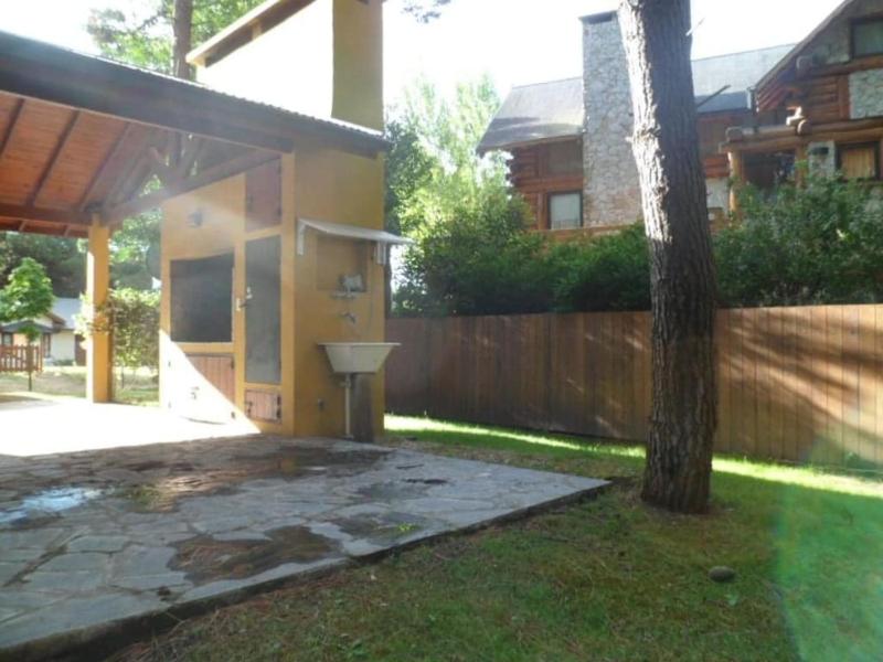 Casa completa en el bosque para 8 personas no aceptamos grupos de jovenes - image 32