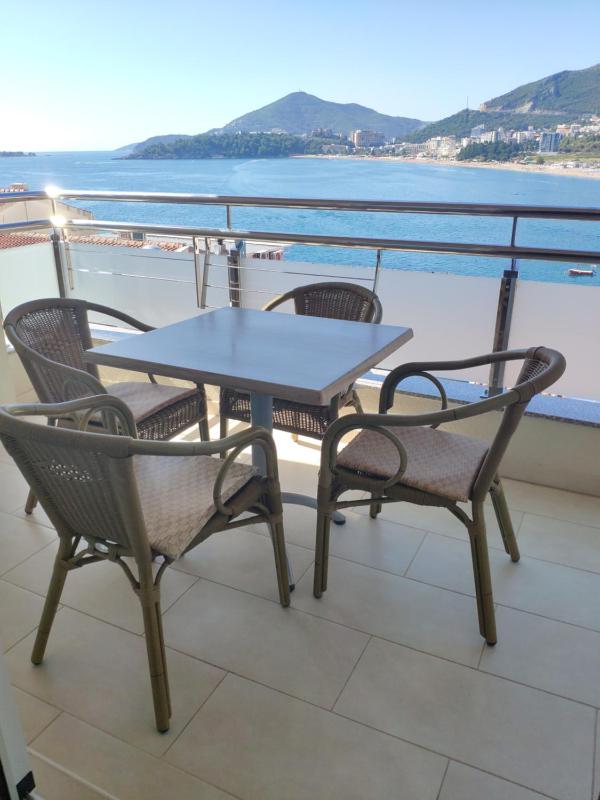 Suite with Terrace and Sea View image 1