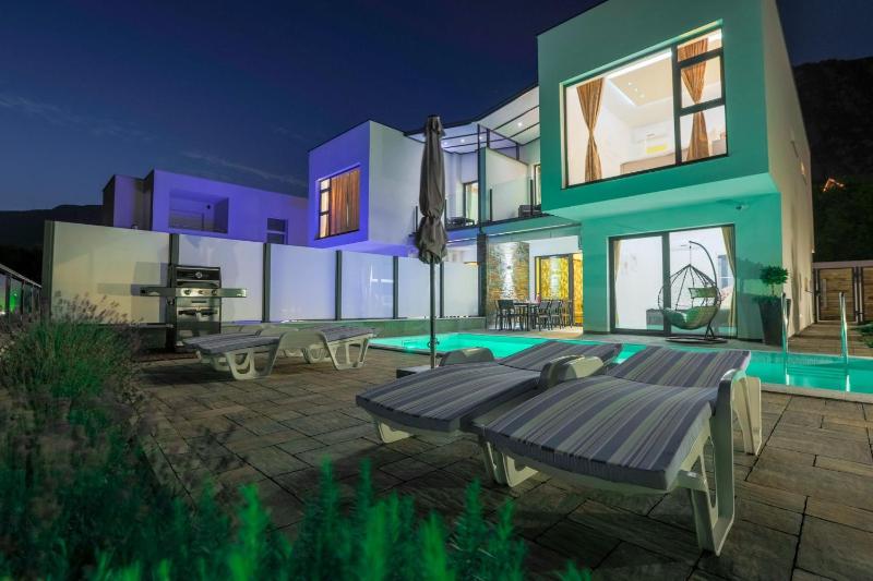 Four-Bedroom Holiday Home image 3