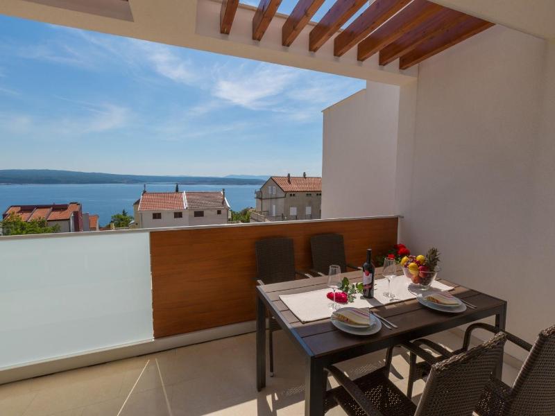 Two-Bedroom Apartment with Balcony image 2