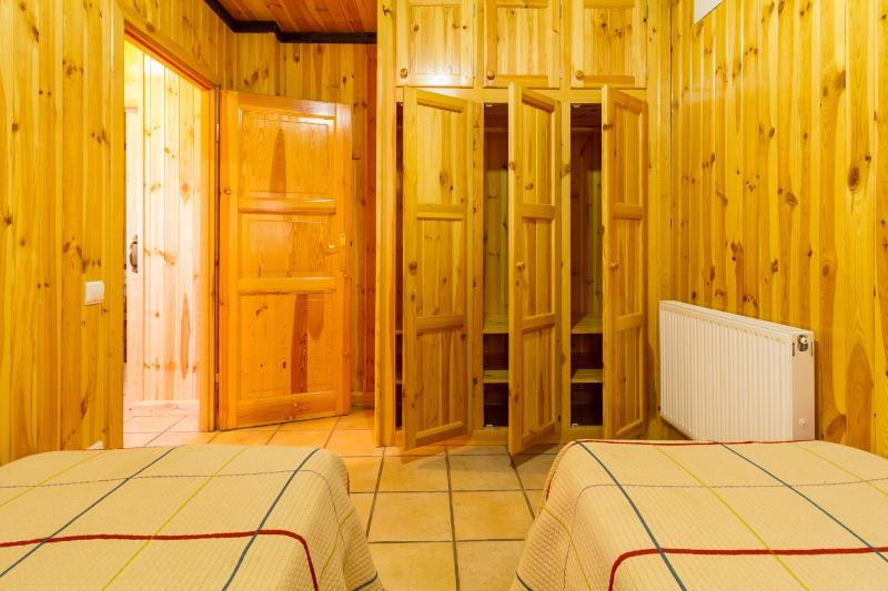 Two-Bedroom Bungalow (6 Adults) image 2