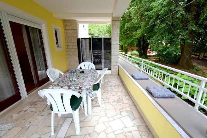 One-Bedroom Apartment - Ground Floor image 3