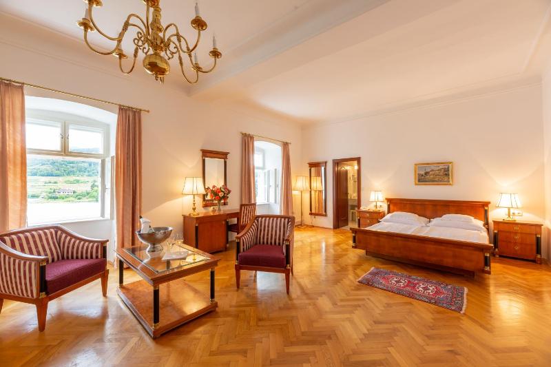 Junior Suite image 1