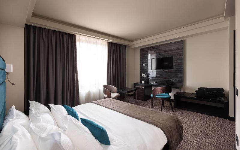 Old Town Hotel - image 13