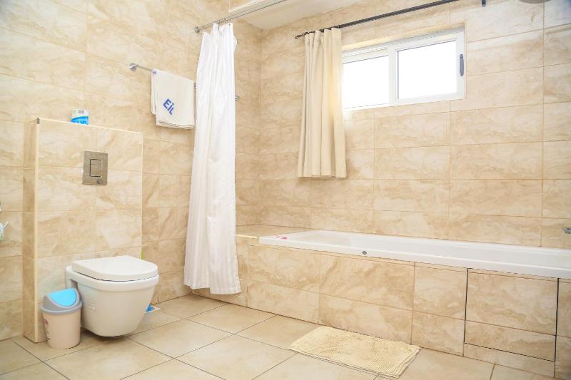 Executive Suites - image 9
