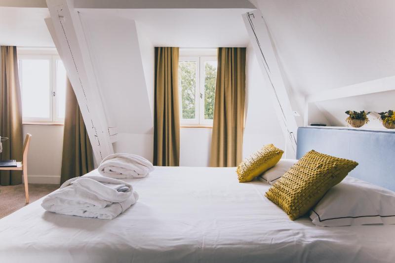 Comfort Room image 1