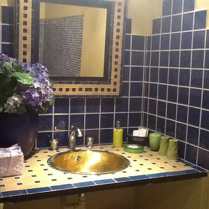 Double Room with Bath image 2
