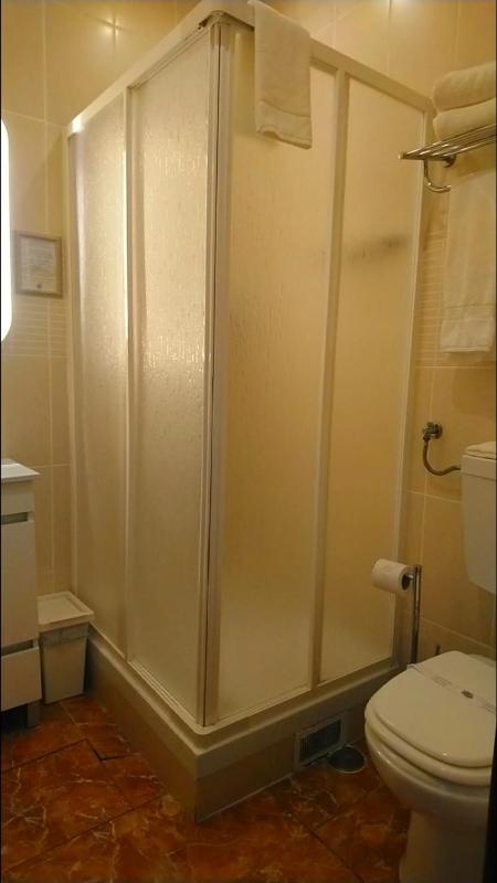 Superior Twin Room with River View image 2