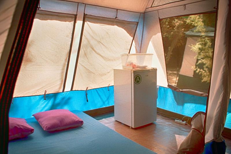 Tent (2 Adults)  image 4