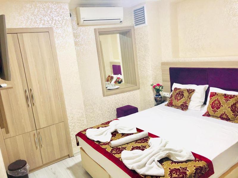 Budget Double Room image 2