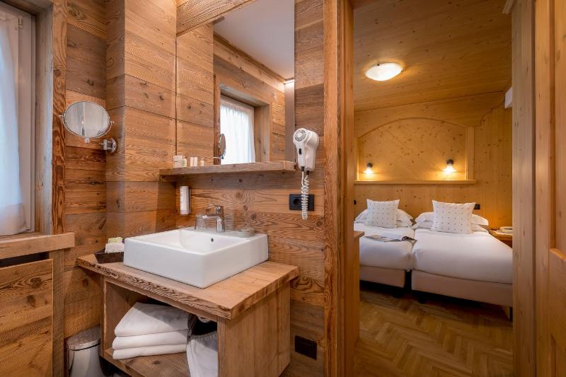Double Room image 1