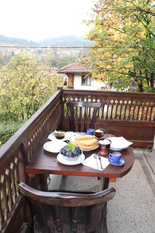 Deluxe Double Room with Terrace image 4