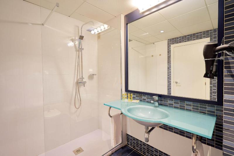 Superior Double Room with Terrace image 2