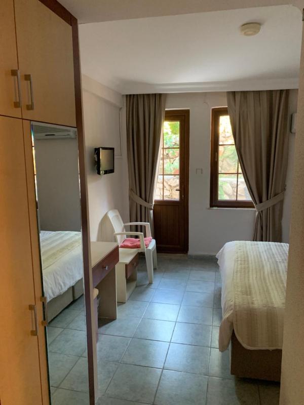 Budget Double Room image 1