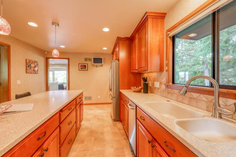 Three Bedroom House image 3