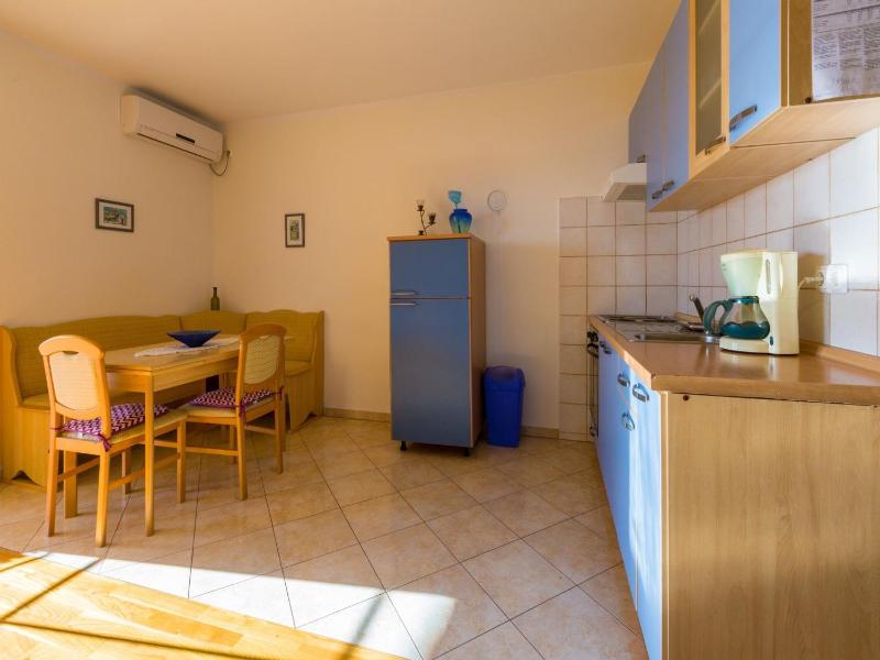 Apartments Roko - image 4