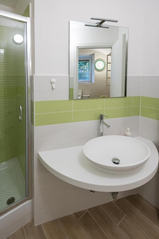 Triple Room with Private Bathroom image 3