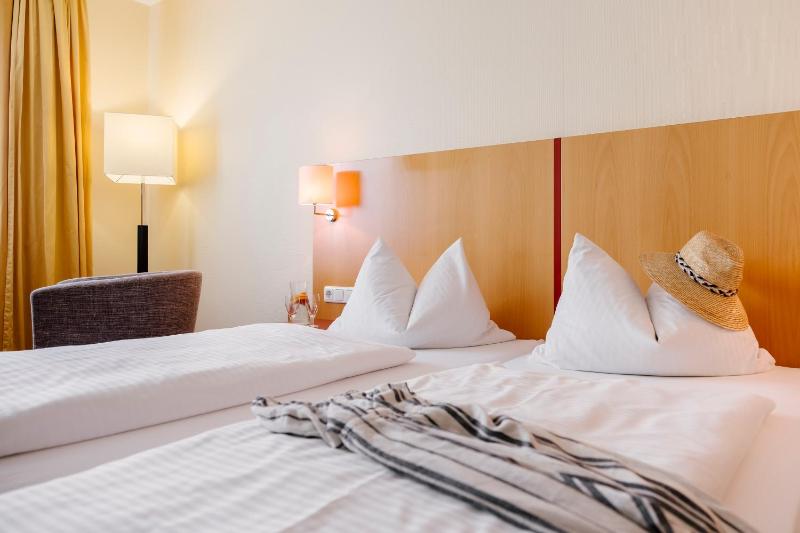 Double Room with Old Town View image 3