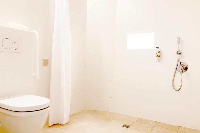 Double Room - Disability Access image 2