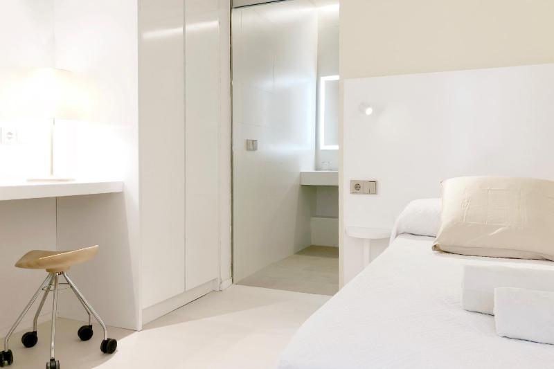 Double Room - Disability Access image 3