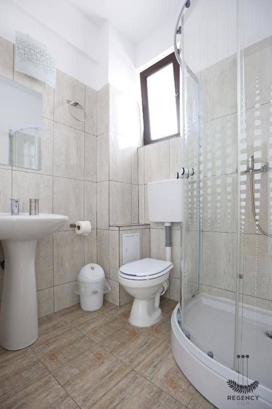 Regency Villa - image 18
