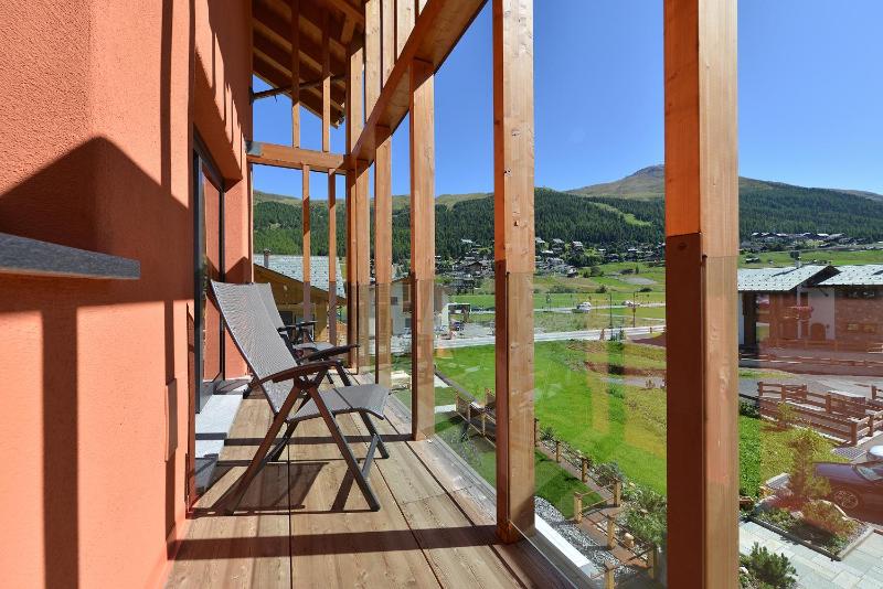 Suite with Mountain View image 3
