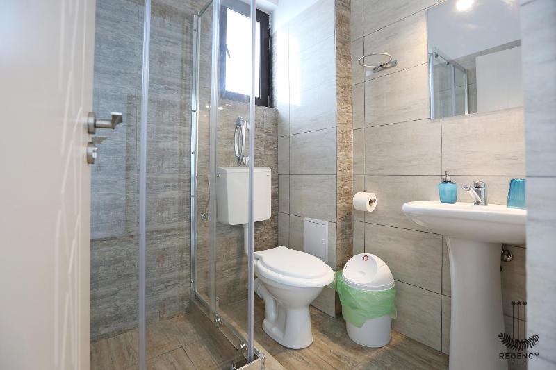 Regency Villa - image 32