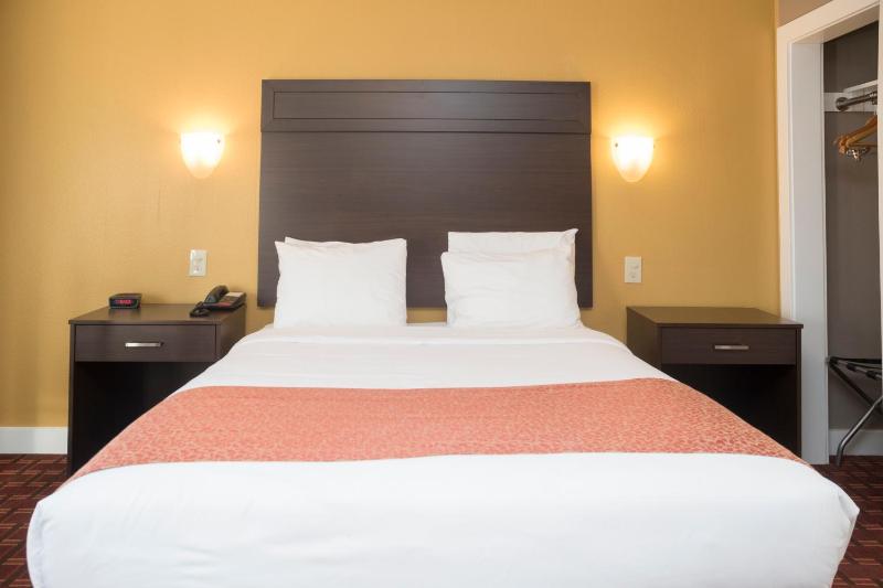Capitol Hill Motel - image 38