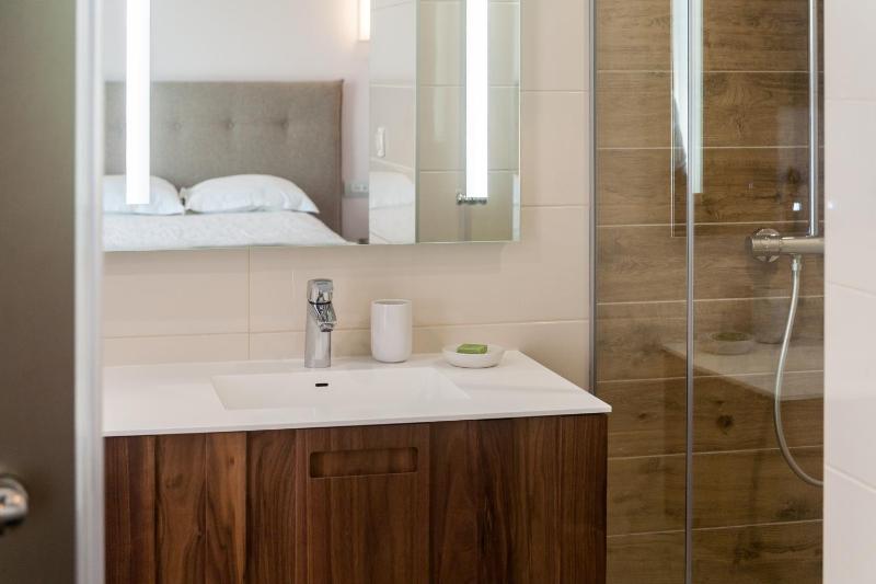 Standard Single Room image 3