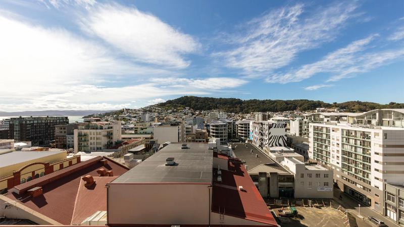 Oaks Wellington Hotel - image 7