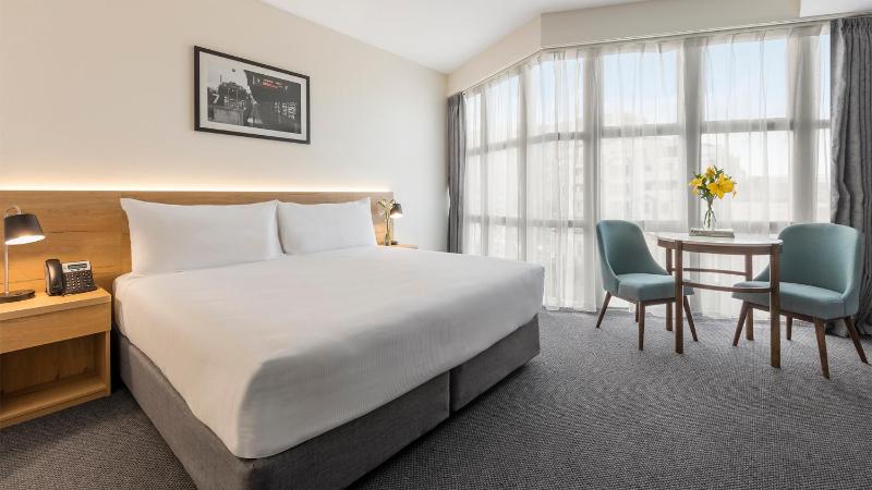 Oaks Wellington Hotel - image 24