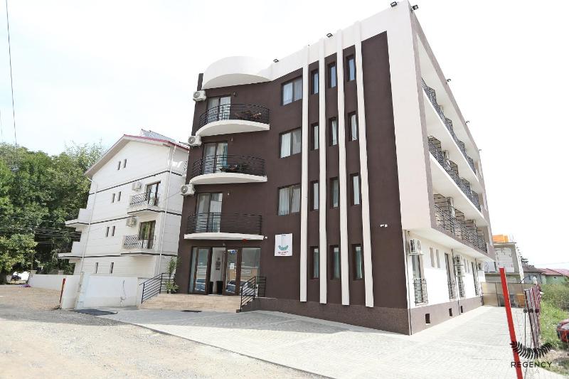 Regency Villa - image 5
