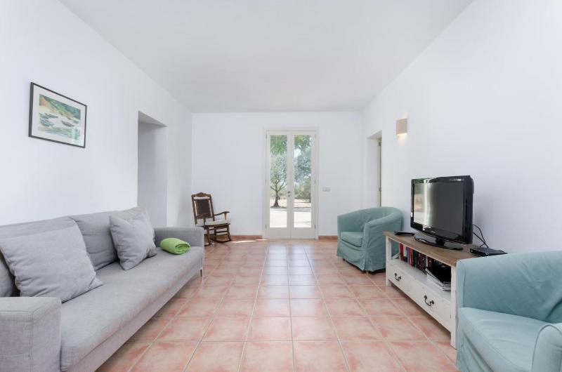 Three-Bedroom Villa image 2