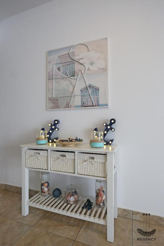 Regency Villa - image 45
