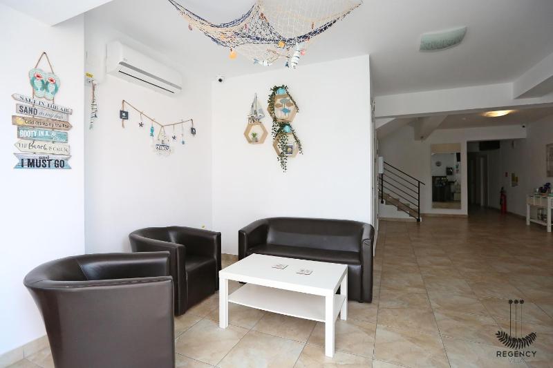 Regency Villa - image 41