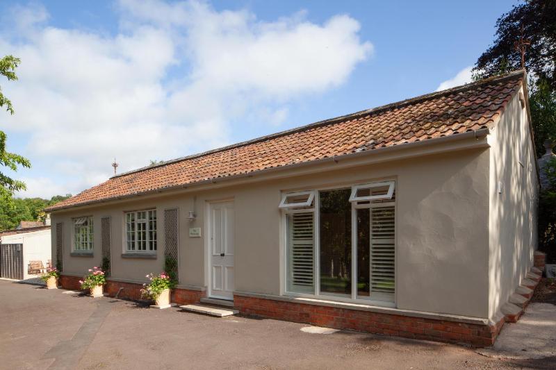 Cottage with Garden View image 1