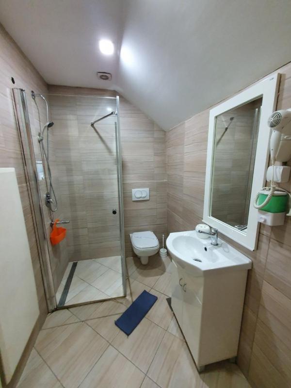 Standard Triple Room image 3