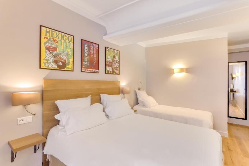 Comfort Triple Room image 3