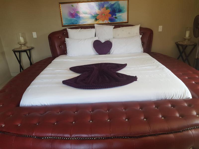 Alimop Bed and Breakfast - image 6
