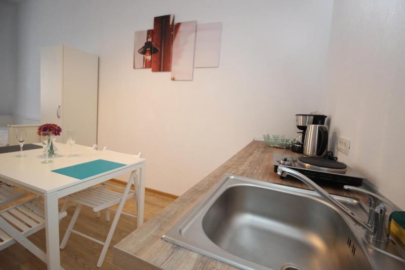 Studio Apartment image 4