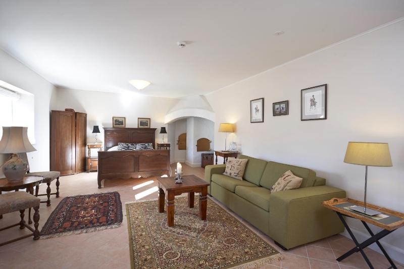 Family Room image 1