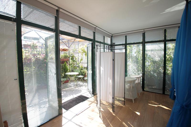 Deluxe Double Room with Terrace image 4