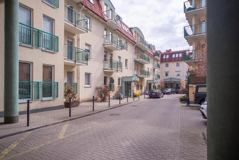 Apartament Alicante Górny Sopot by Noclegi Renters - image 5