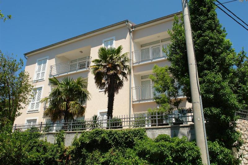 Apartment Villa Sara - image 2
