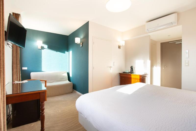 Superior Double Room image 2