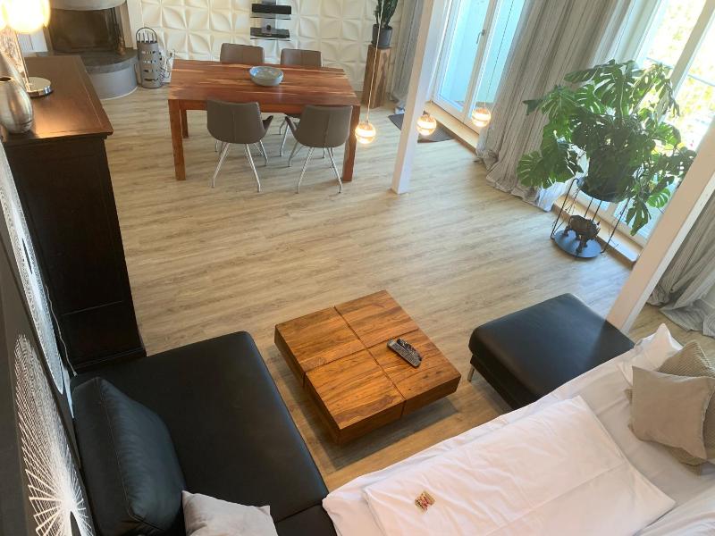 Apartment - Split Level image 2