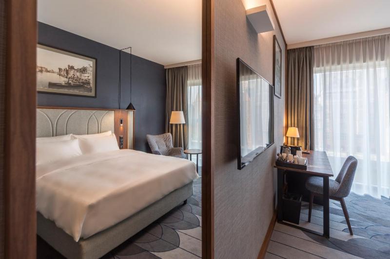 Superior Room with River view and Spa Access image 2