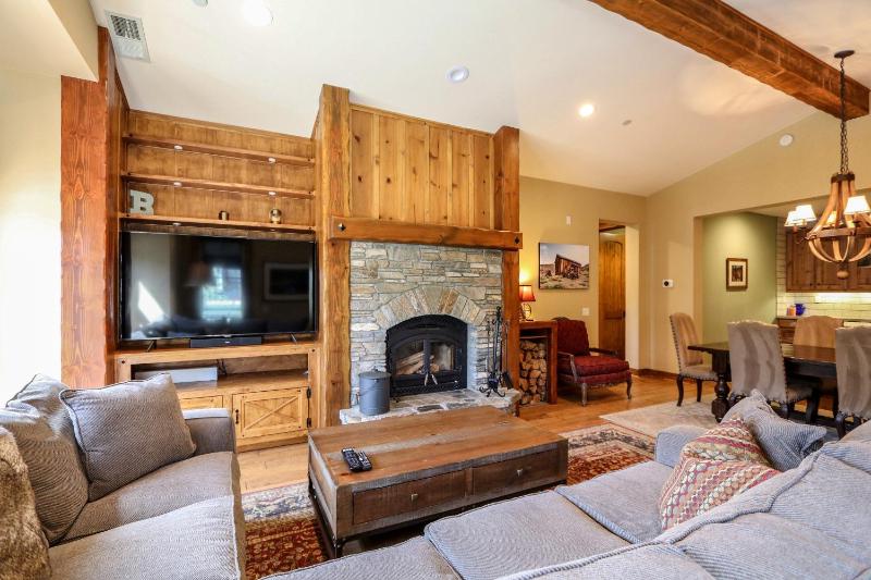 Three-Bedroom Apartment image 3